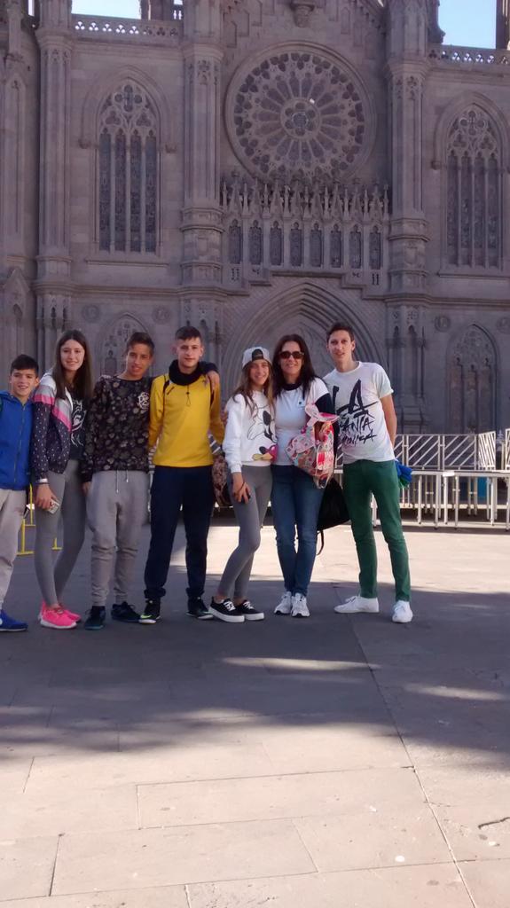 Candela_ElArco's tweet photo. Aprendemos más de nuestros compañeros del IES Támara @IESFatetar #promece https://t.co/XX0eg4NDm5