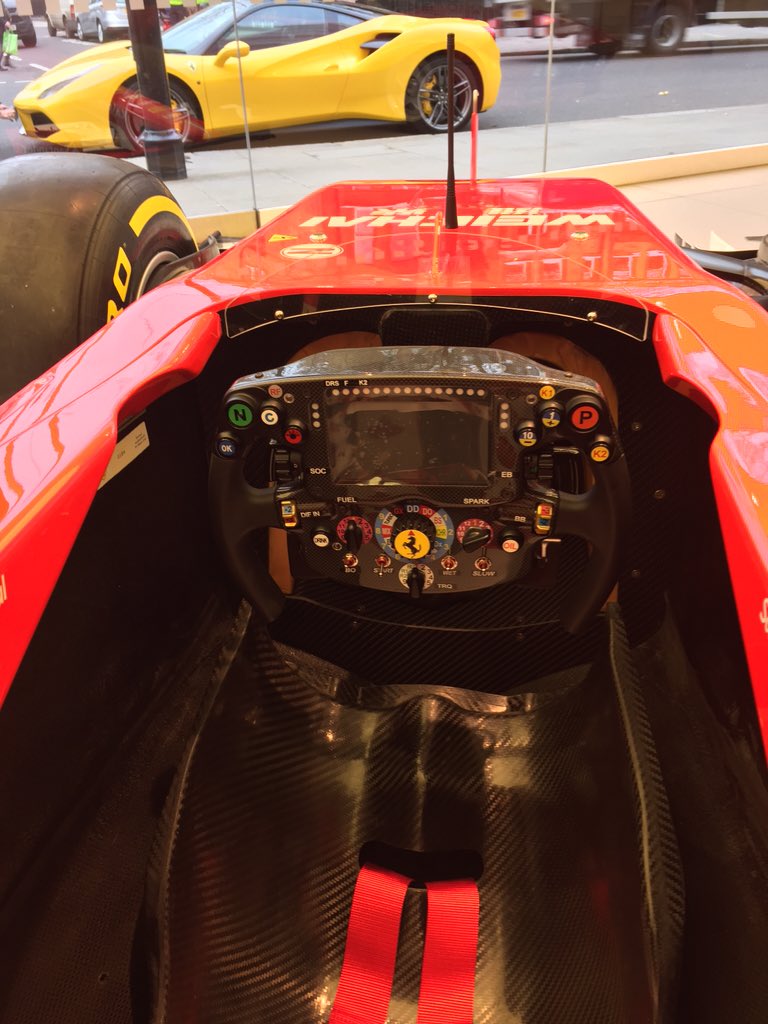 hrowenferrari's tweet image. #FerrariLondonSF15-T #Driverview
