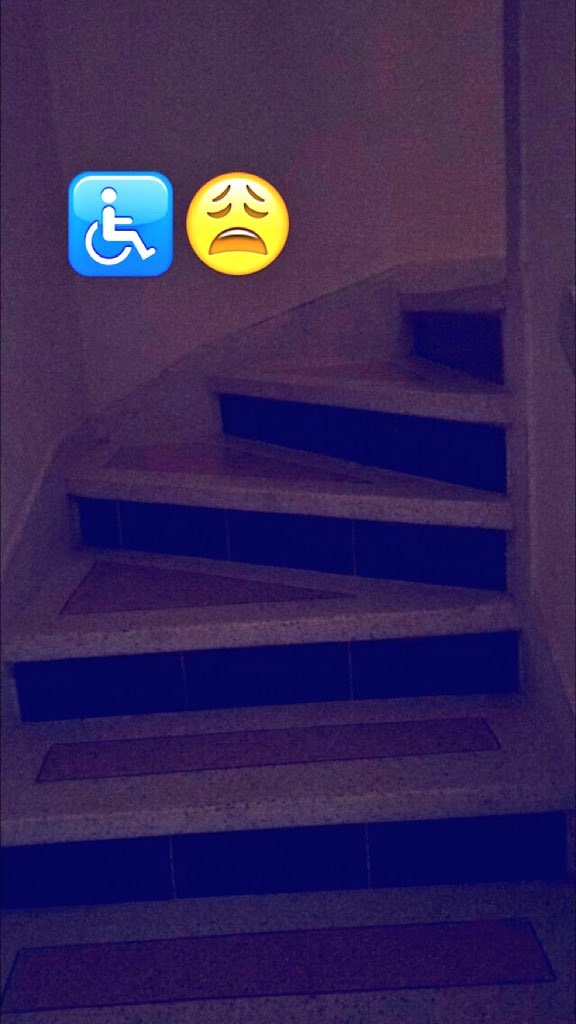 Frenchaesthetic's tweet photo. • Most painful thing after a BIG legday.
____________________________
#Pain #Motivation #Dream #Conquer #Achieve #💪 https://t.co/aSZkjsIYE2