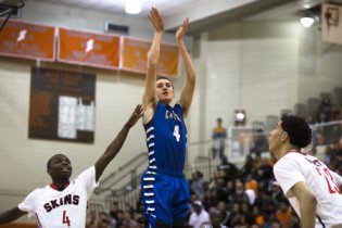 Bounce_OTH's tweet photo. Boys team capsules for next week's @SAC_FW Holiday Tournament - https://t.co/mEhgC8HPQd https://t.co/cM8VEbxKa4
