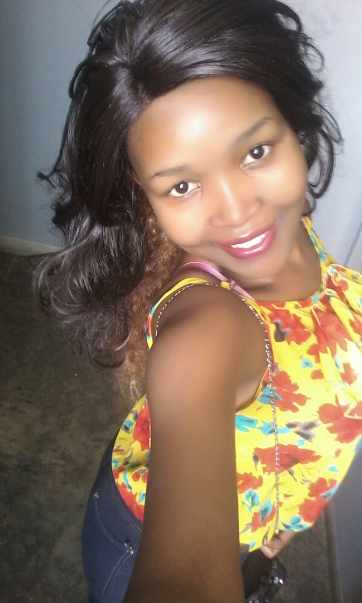 MillySingwane's tweet photo. @SowetoTVchannel 
Throwbacks
@ home https://t.co/e1DG7vCYrn