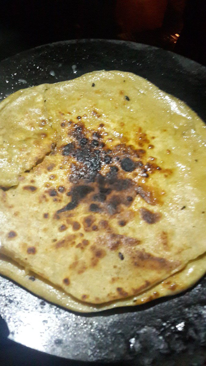 javeria_mh's tweet photo. #girlsatdhaba #skillsharelab @UrbanPractice_ @cabynali @javeria_mh certain accidents while making paratha https://t.co/WwPzNyVYR0