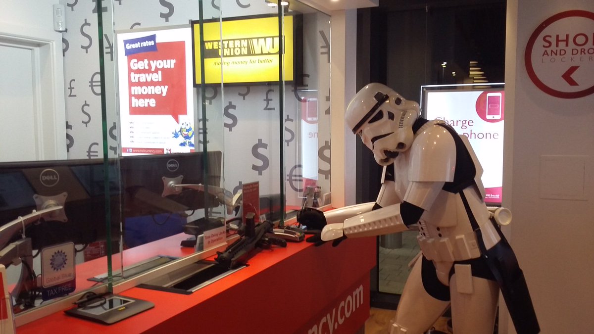 No1Currency's tweet image. Even Stormtroopers need #currency! This one got his at @No1Currency in @RW_Birmingham... #StarWarsTheForceAwakens
