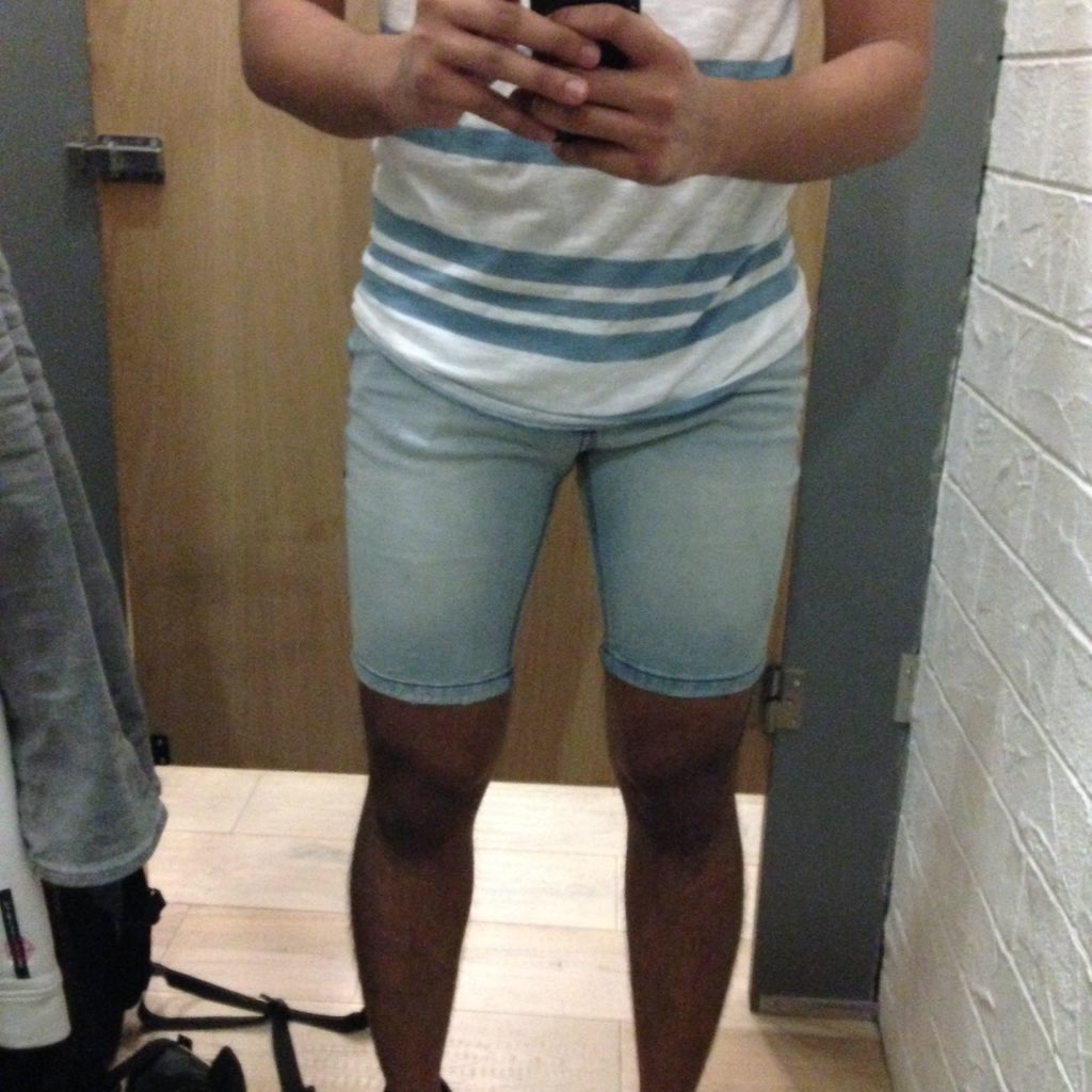 01111011_'s tweet photo. Ginawang longganisa yung legs Ko #basagItlog https://t.co/1NHUdj4BZm