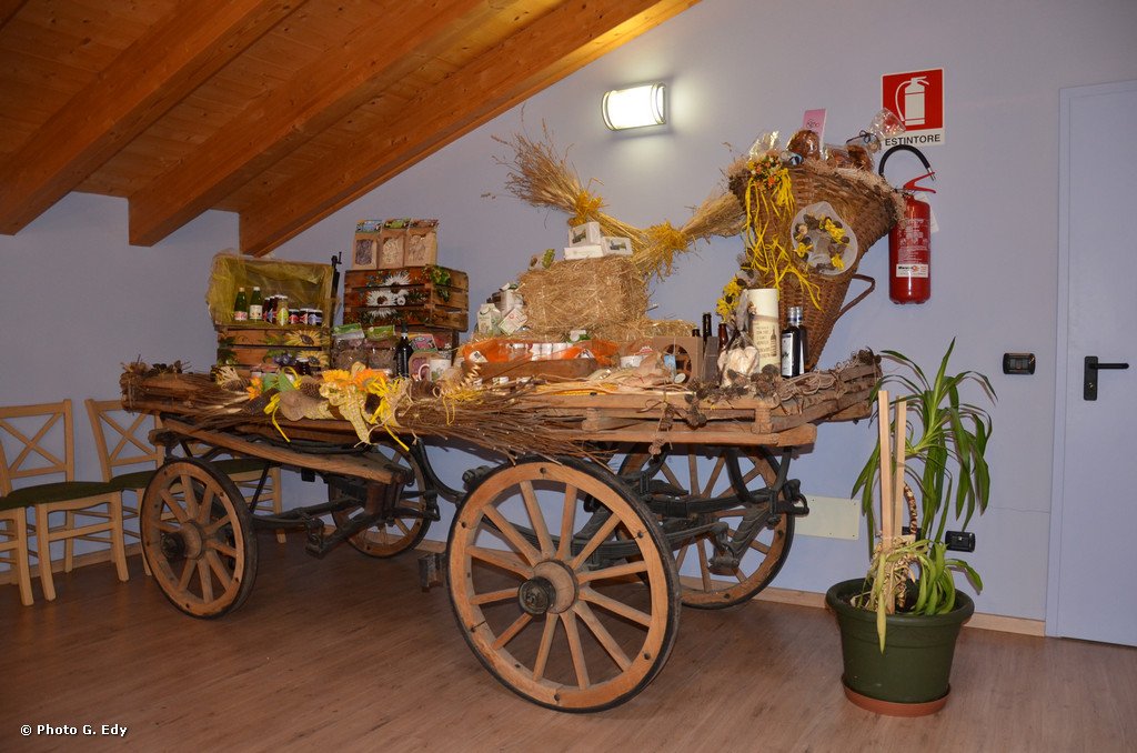 un carico di desideri vi aspetta alla Latteria di Chiuro