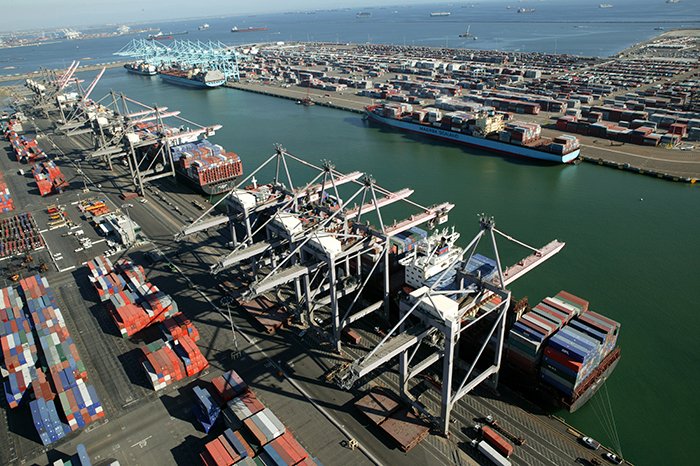 JOC_Updates's tweet image. LA volume jumps as West Coast claws back #import market share #maritime bit.ly/1PaBxmq