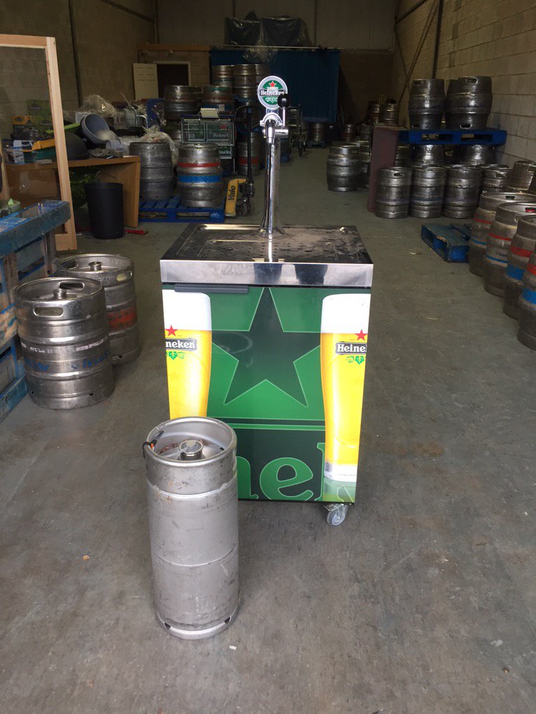 gary jones on Twitter "Heineken mini bar with 4x20litre kegs for cold