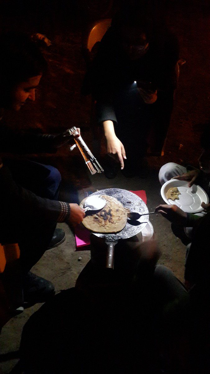 javeria_mh's tweet photo. 'Cooking is fun' hamad raees #skillsharelab @UrbanPractice_ @javeria_mh https://t.co/ZrDBCKtxJD