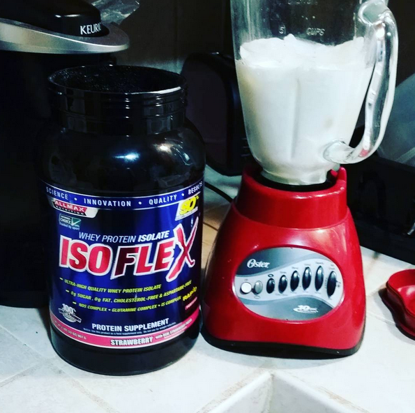 ALLMAX's tweet photo. @reynolds_queen25 like this! #allmax #isoflex  #teamallmax  #iamextreme #getprotein #protein https://t.co/v8ibHpDprM