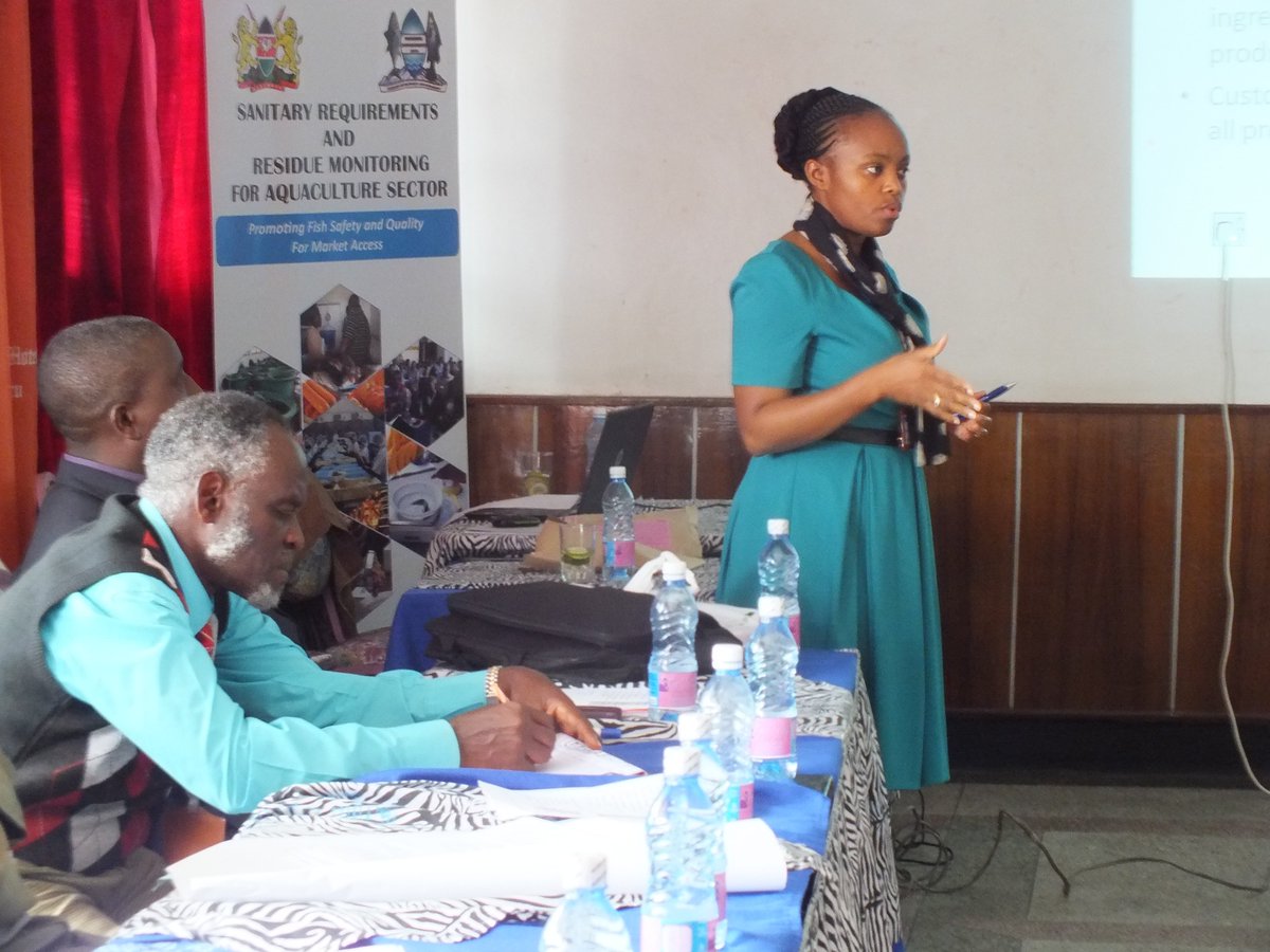 AAKfishKenya's tweet photo. ongoing #training on market access for fish farmers in Kenya @unidosmap https://t.co/BSiceBMzeY
