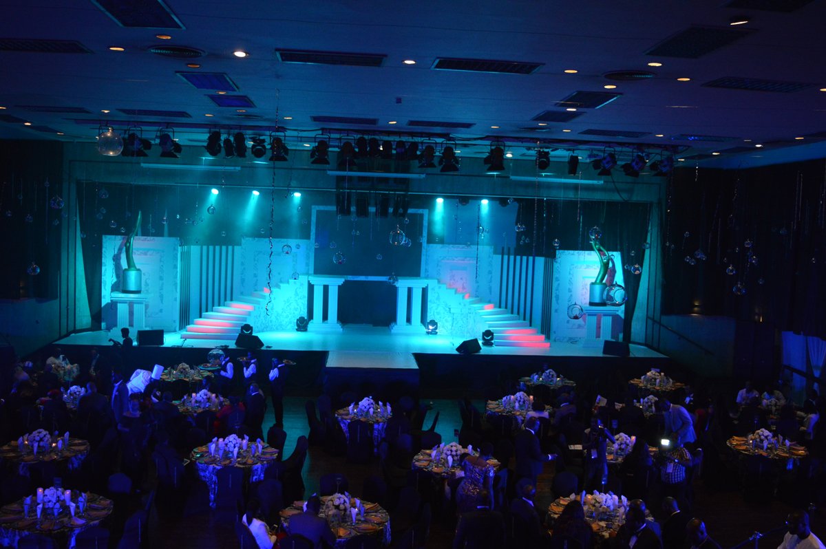 eventecture's tweet photo. #Throwback to when we wowed guests at #TheSeras. Amazing blend of colors & lighting. #Eventecture https://t.co/pmZleb14ky