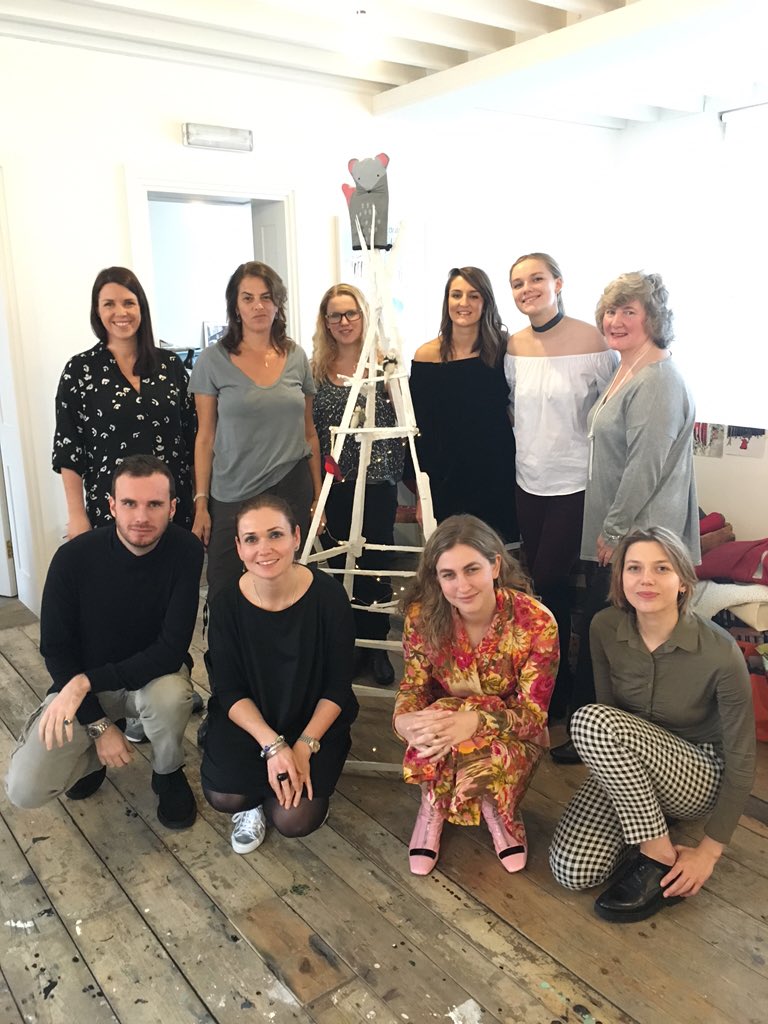TraceyEmin's tweet photo. Team Tracey Emin around the Christmas tree. #mice https://t.co/xDqbL2OsUA