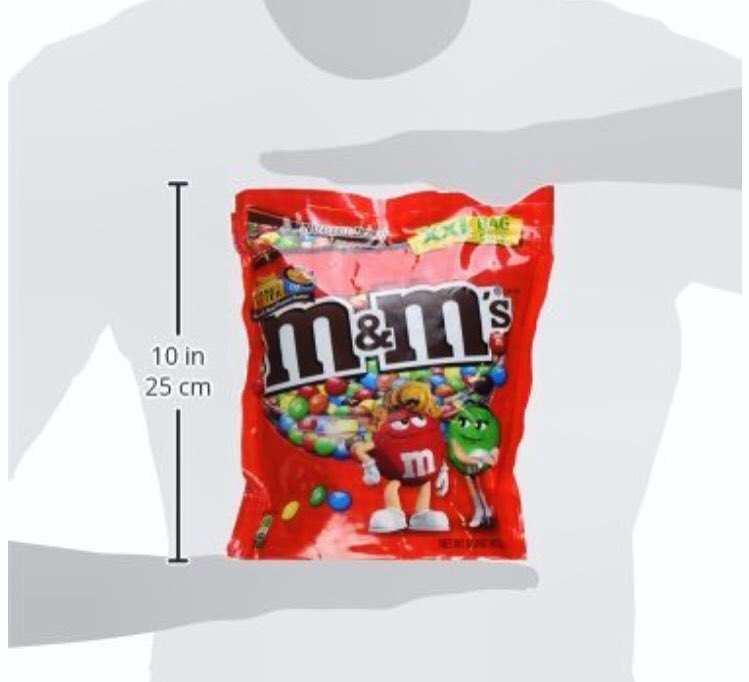 mrsimmssth's tweet photo. XXL 1.4kg bag of peanut butter M&amp;Ms! 😍🇺🇸🎁 £19.99 in our store, retailing for £39.99 on Amazon 😜👏🏼🎄🎁 https://t.co/6GxjWS9bvj