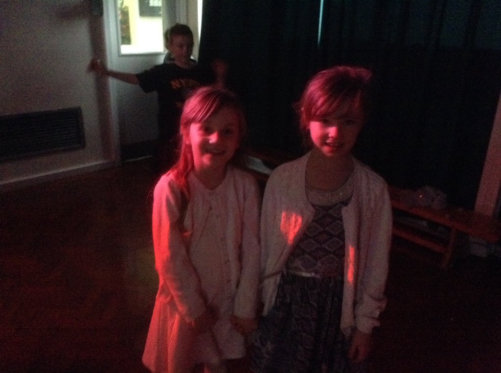 sunnyfieldsHT's tweet photo. KS2 party time! https://t.co/ckNv28rIZ1
