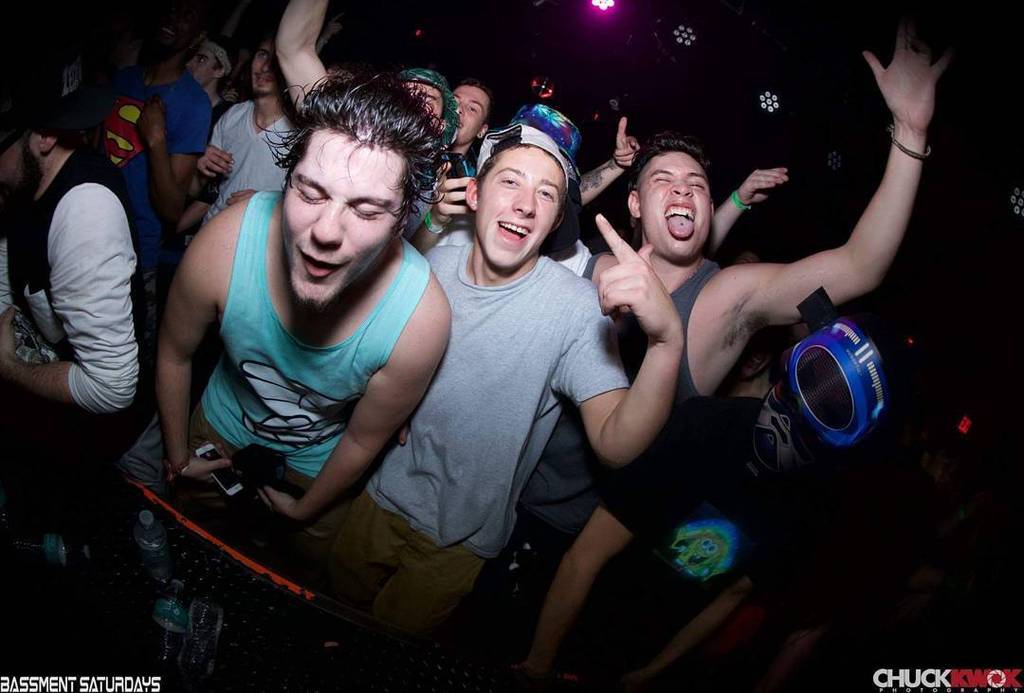 spongebob_cult's tweet photo. Bass faces #bassmentsaturdays #figure #drumstep #subsetsquad #websterhall #subsetgetsit #dubstep #spongebob #imagin… https://t.co/2TD1NpF3uR