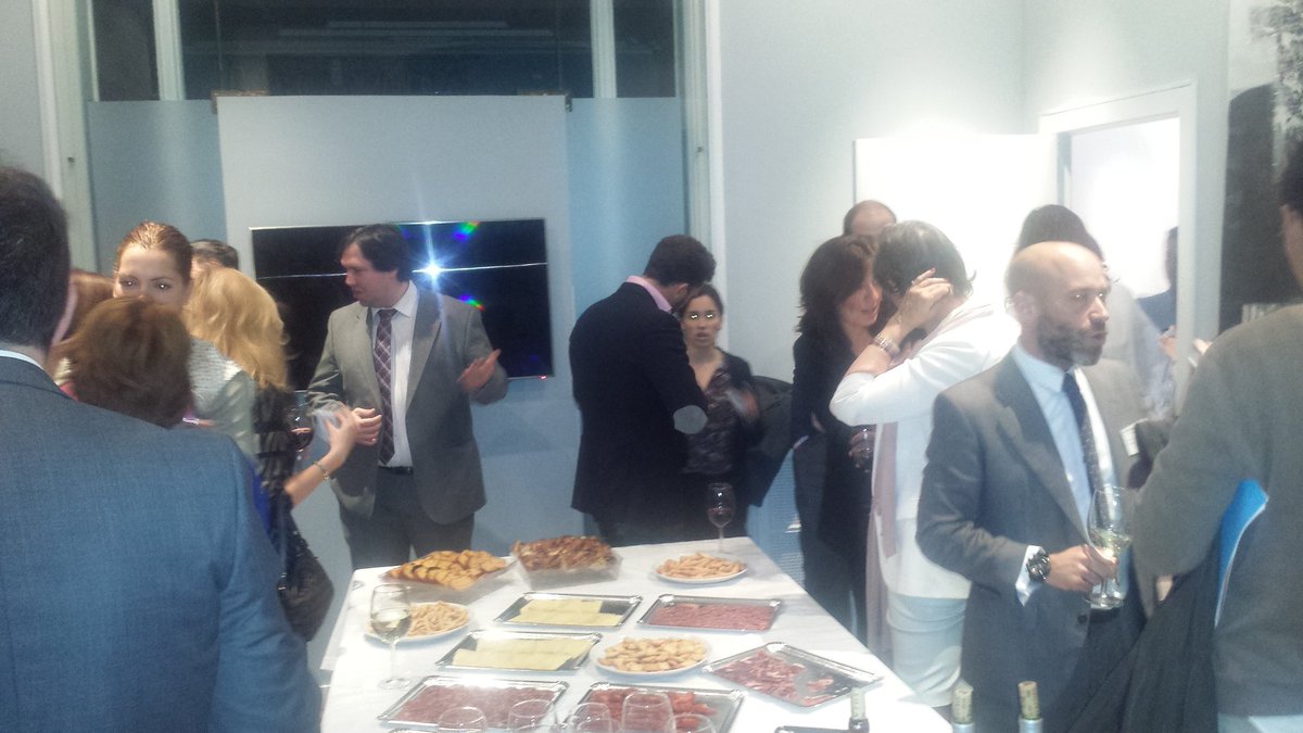 GSGBusinessH's tweet photo. Y después de una excelente sesión de #Networking con @Referencia_2, toca disfrutar del catering de @Camibar3F https://t.co/yg6VsmUWkg