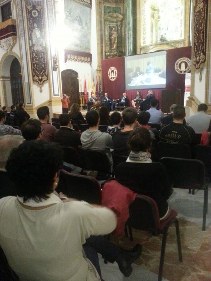 ZaplanaFernando's tweet photo. video de jornada: Empleo, formación y RRHH en cultura y deporte, diálogo 3.1 #Decyde5 https://t.co/kFzyG6uaH1 https://t.co/HRONbH5yIH