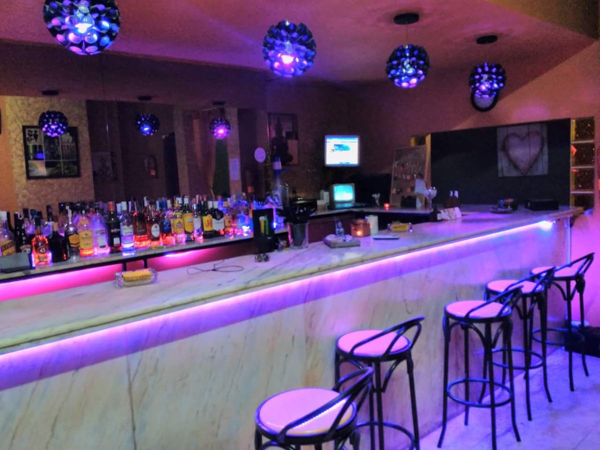 PutasdeValencia's tweet photo. Pub Liberal Horóscopo Valencia 
https://t.co/m8wpDmBXAG
#Swingers #SwingersValencia #Valencia #ClubLiberalValencia https://t.co/alBRLYDfm2