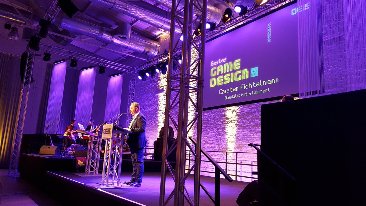 gamethesis's tweet photo. #BestGameDesign category @entwicklerpreis now being presented by #CarstenFichtelmann @daedalic ... and the winner is https://t.co/fxobnNuEkE