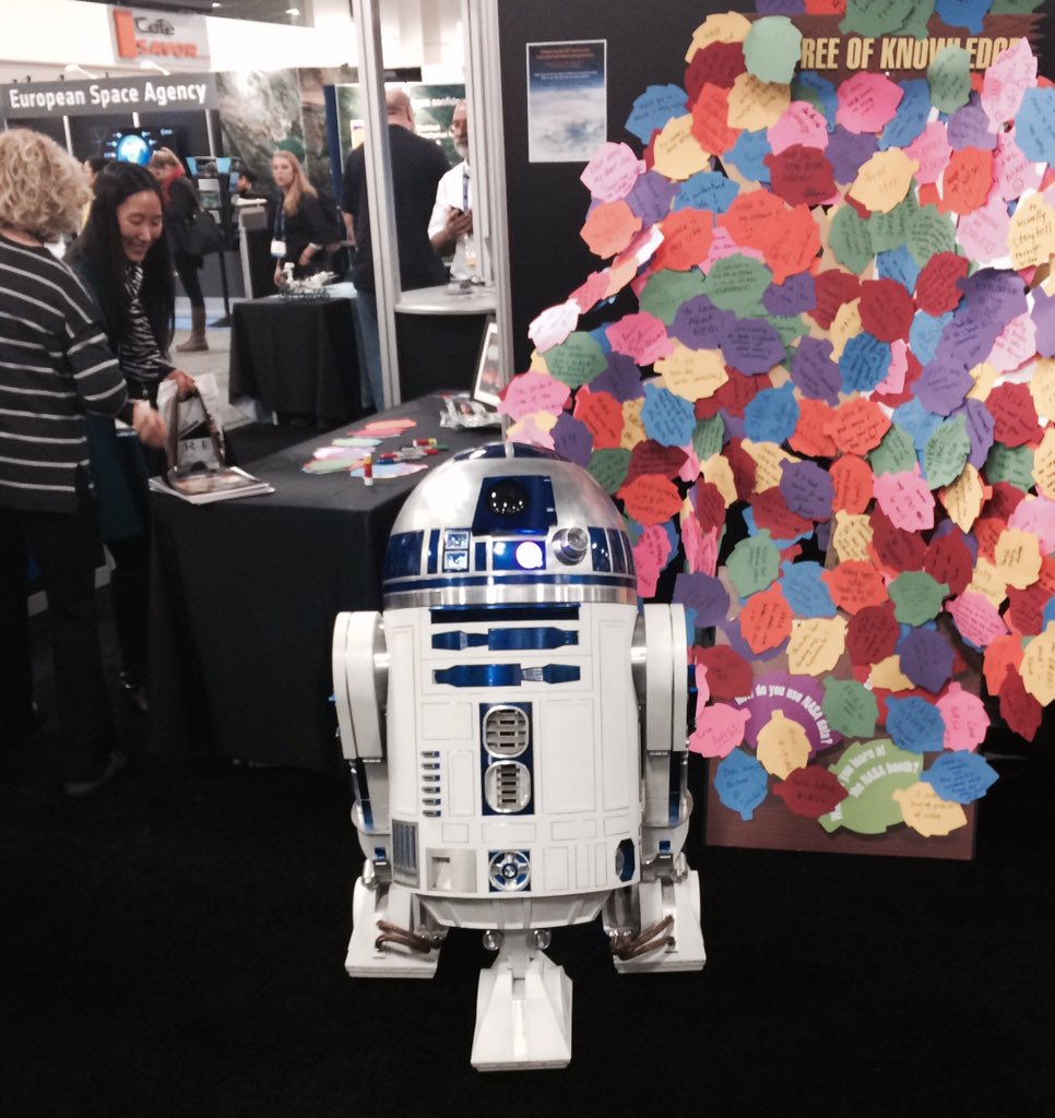 GPS_UCSD's tweet photo. Meeting movie stars at #AGU15! #gpsSTEM #sciencepolicy https://t.co/uTvpmjCemF