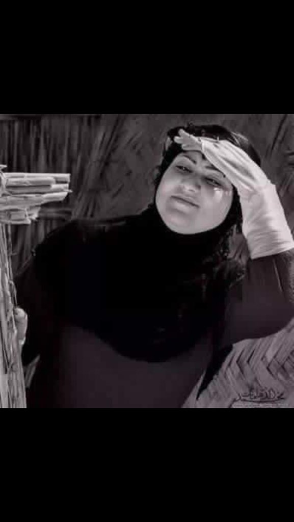 اتلهف لملكاك لو تجبل بسيف  لهفت يتيم وشاف وجه أمه بل طيف