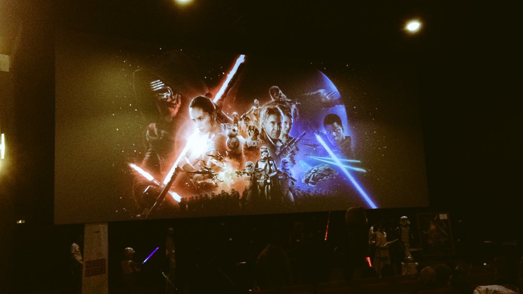 kupo_ced's tweet photo. sceance #OnePlusCinema Star Wars 👊🏻 https://t.co/t0FXA6wvyi