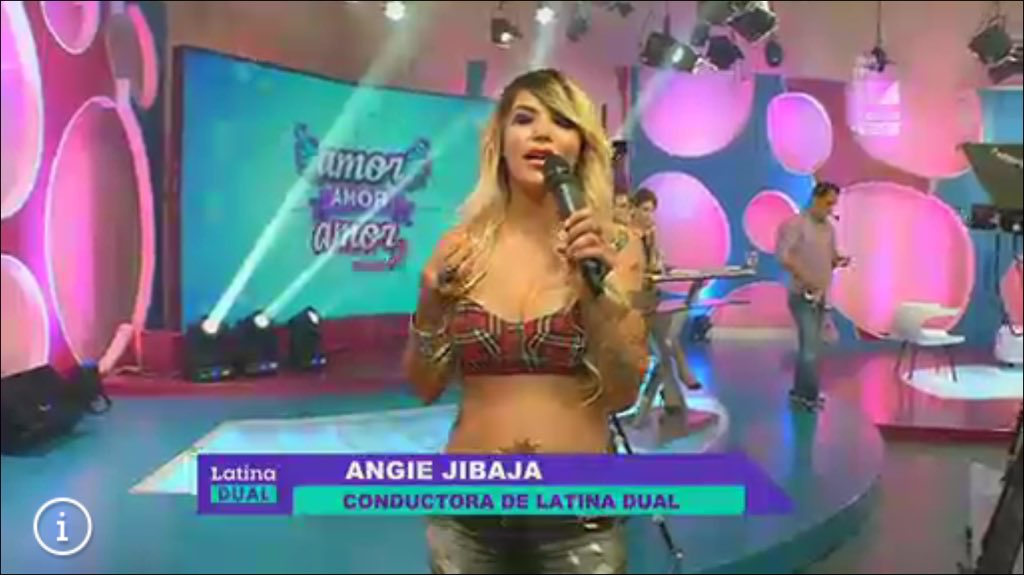 PatriciaZaquel's tweet photo. #LatinaDual con @JibajaAngie #ratingup #fashionlook #model #supermodel #tvshow #tv #AngieJibaja https://t.co/tCf1bbtHeE