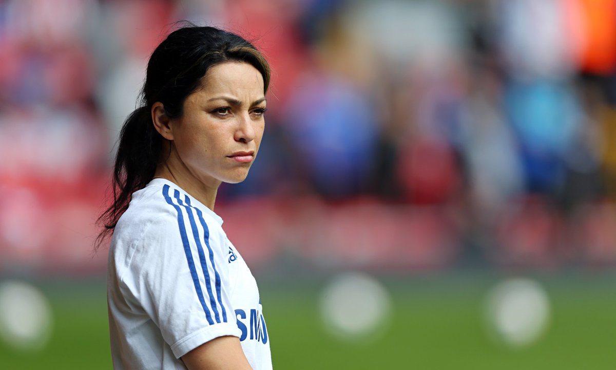 tomahauuk's tweet photo. Tout ce qui arrive à Chelsea et à Mourinho en ce moment c'est à cause d'1 seule personne. Une femme. Toujours vous. https://t.co/uQ9BXjP0fF
