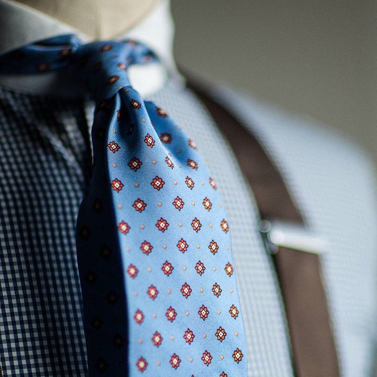 genteelflair's tweet photo. Lucky winner gets a printed silk #tie + #pocketsquare from @themonsieurfox: https://t.co/mWw414vGDI #giveaway #free https://t.co/fgg92Fn8C3