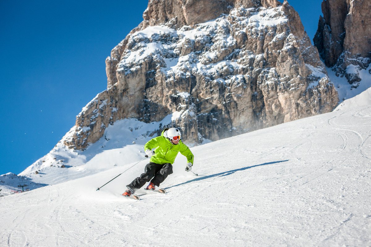 PressTrentino's tweet photo. #InnevamentoProgrammato 🏂 Sole ☀ + temperature basse ❄ = condizioni piste al TOP! 🏂
https://t.co/vgdlQTrrBk https://t.co/aaFKXxsMlZ