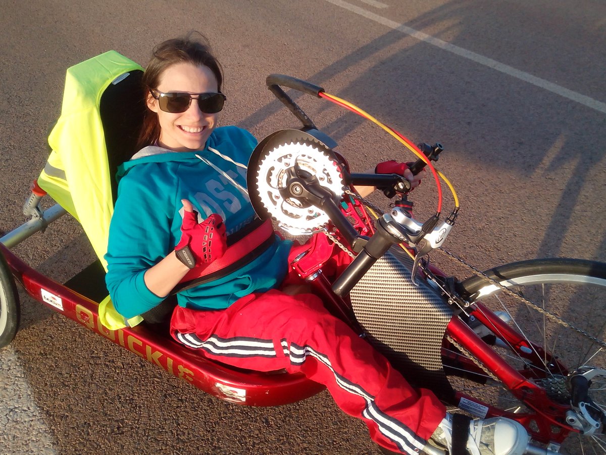 Smilecrisrubio's tweet photo. Que gusto da salir a dar una vuelta cuando hace solecito #Hanbike https://t.co/7TRJPJw4tz