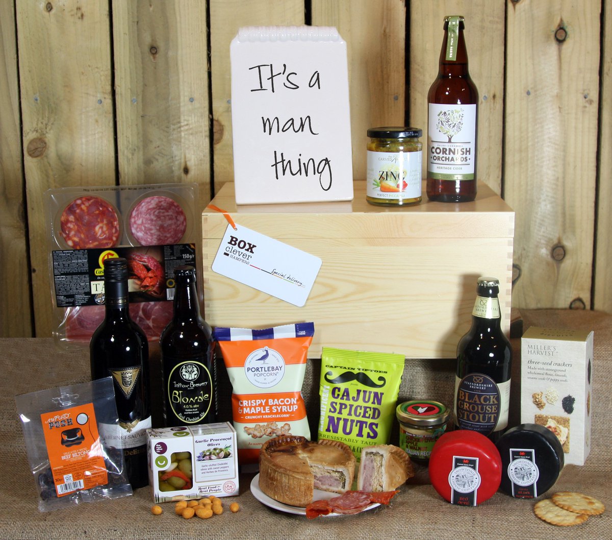 WaughBrowFarm's tweet photo. Some of our fabulous hamper gifts! Last Christmas orders by MIDNIGHT tonight! Quick quickity quick order now! https://t.co/04CVjmArK1