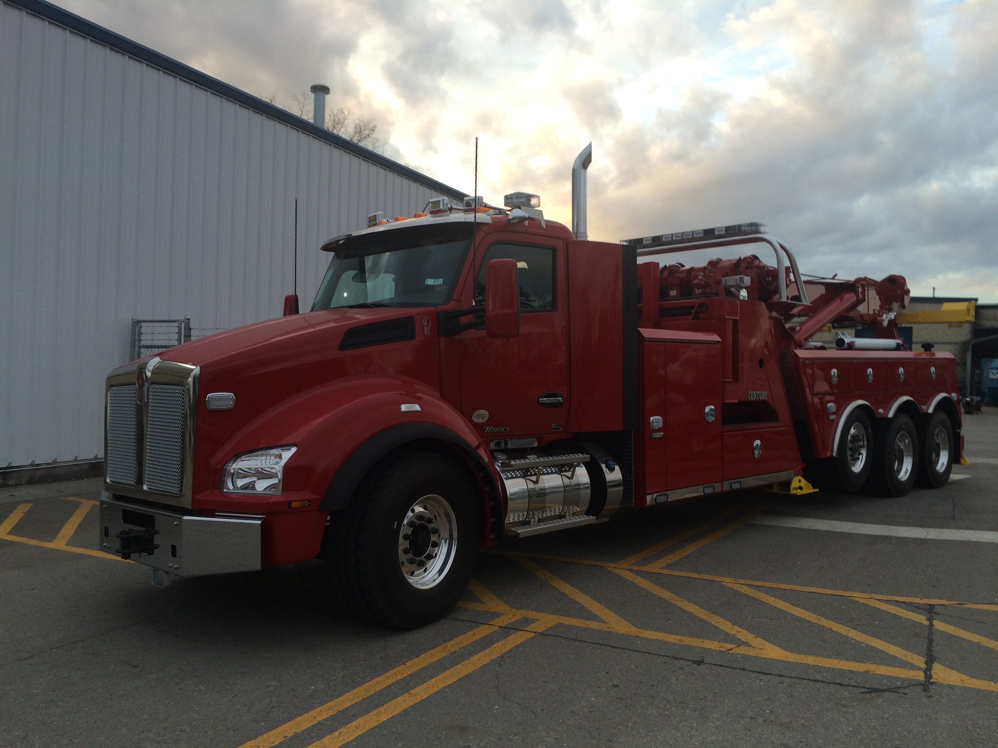 remon809様。専用 Kenworth T880 with Century Model 1060 Rotator Wrecker Tow