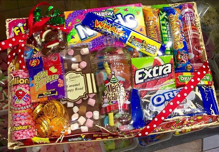 mrsimmssth's tweet photo. The perfect presents 😜🎄🎁👏🏼😍 fill a hamper with someone's favs or pick up a ready made one in store  #easygift 😍🎉 https://t.co/3Ds6Mrgxoj