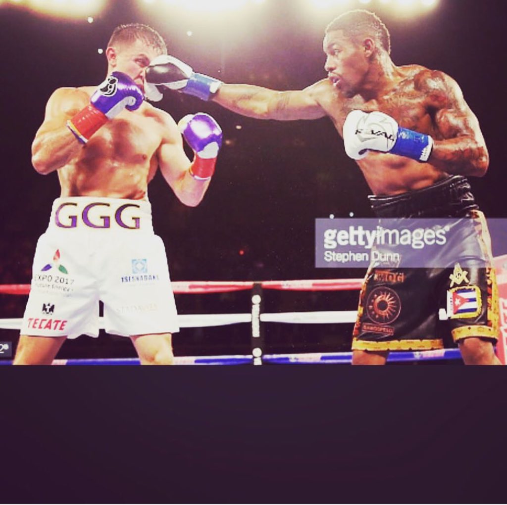 RayRivera94's tweet photo. Happy birthday to my brother @WILLIEMONROEJR  #29rounds https://t.co/iMFj5VyWYt