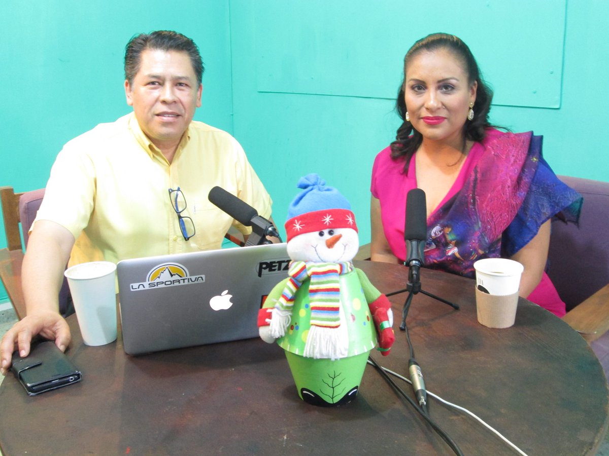 KarinaBaronO's tweet photo. Me encuentro platicando con @jcirigo en Canal Gente Libre, sígueme en directo por: https://t.co/ErHxxYQj5t https://t.co/wPPxDNFngs