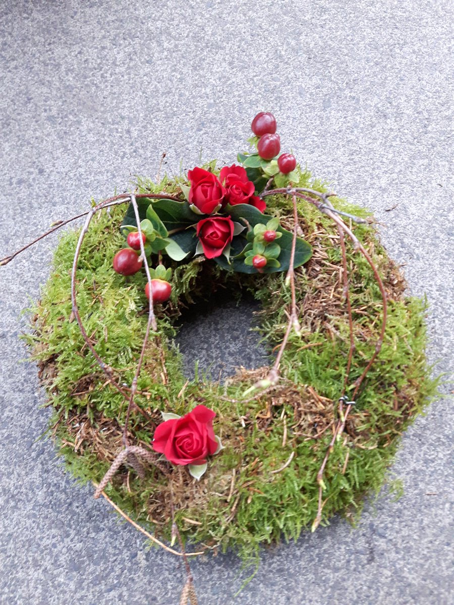 Christmas memorial displays now available #Remembrance #love #norwichlanes #florist