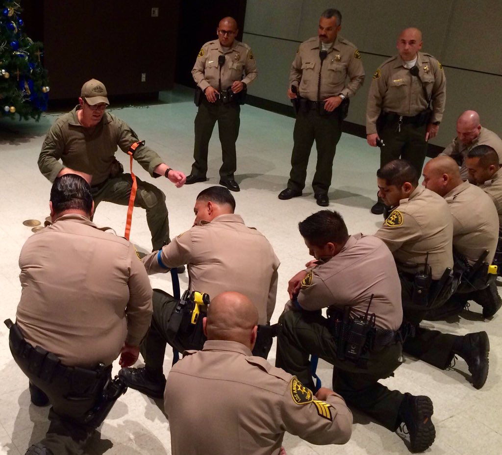 SEBLASD's tweet photo. #LASD SEB Tac Medics joint training w/ @CENLASD. Tourniquets &amp; wound packing. Life saving interventions. https://t.co/uimtwqkKRn