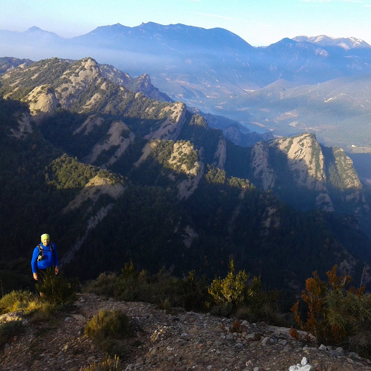 TRESCANTrutes's tweet photo. Salga Aguda. #berguedà 6Km 650m+
https://t.co/T6rGFfSJLD
#trescantrutes #trailrunning #muntanya https://t.co/x1tE9xGRXC