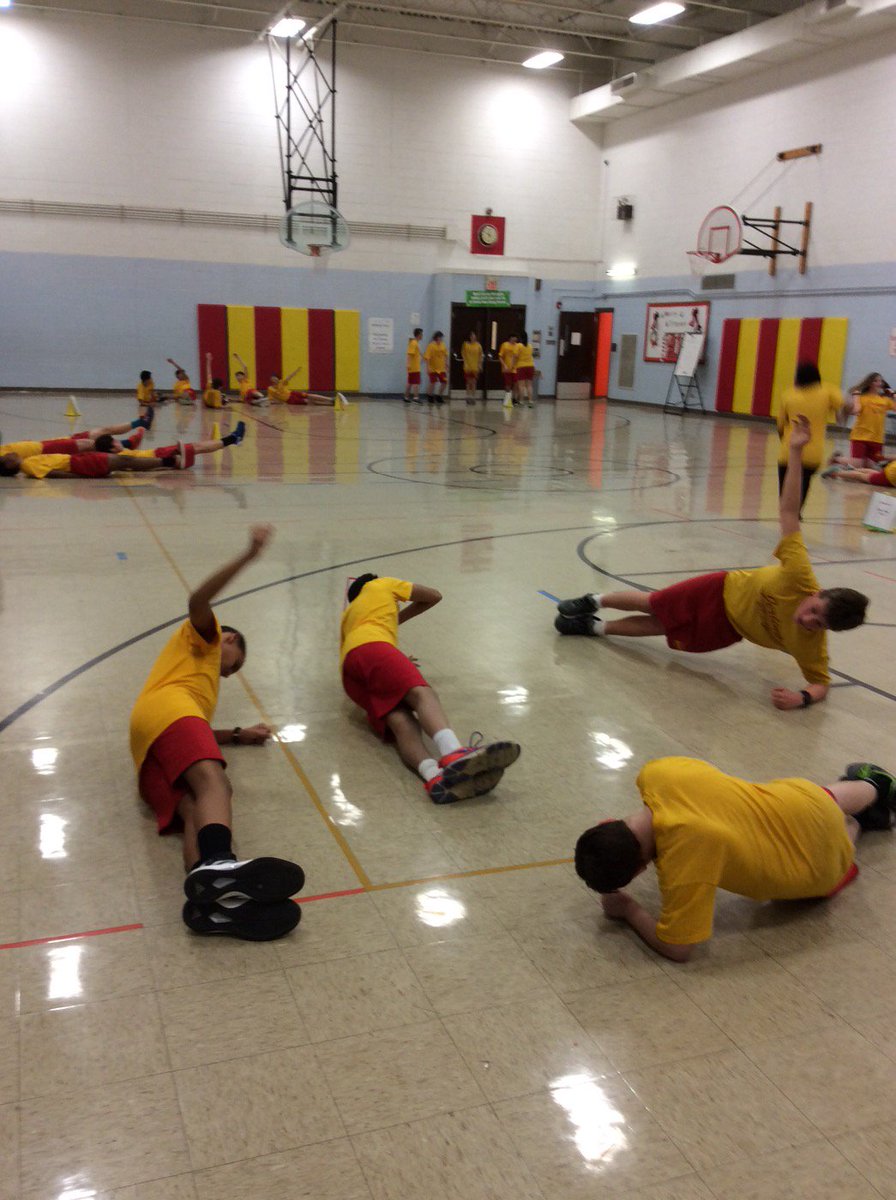 mzjjhpe1's tweet photo. Merry Fitness Day! @CoachZopf13 @CoachSchaffer @lschafferJJH @StacyWestin @SenorBrownOSD @135ChirpLine #JJHRocks https://t.co/kQ49BVcZWy