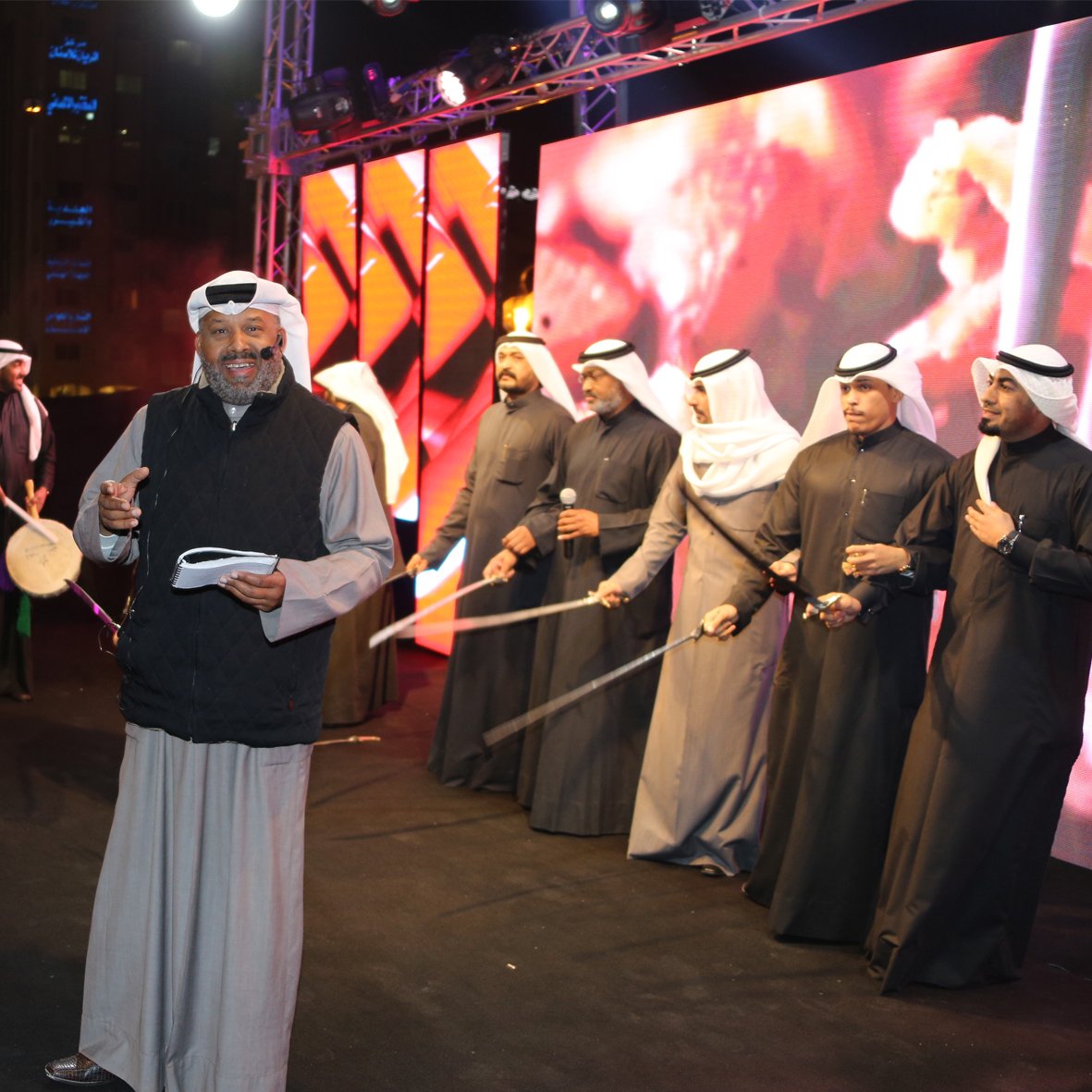 Kababji_kuwait's tweet photo. الآن الفرقة الكويتية ستقوم بعزف أجمل الألحان #فرحة_ثلاث_نكهات https://t.co/TXGvP8nBsu