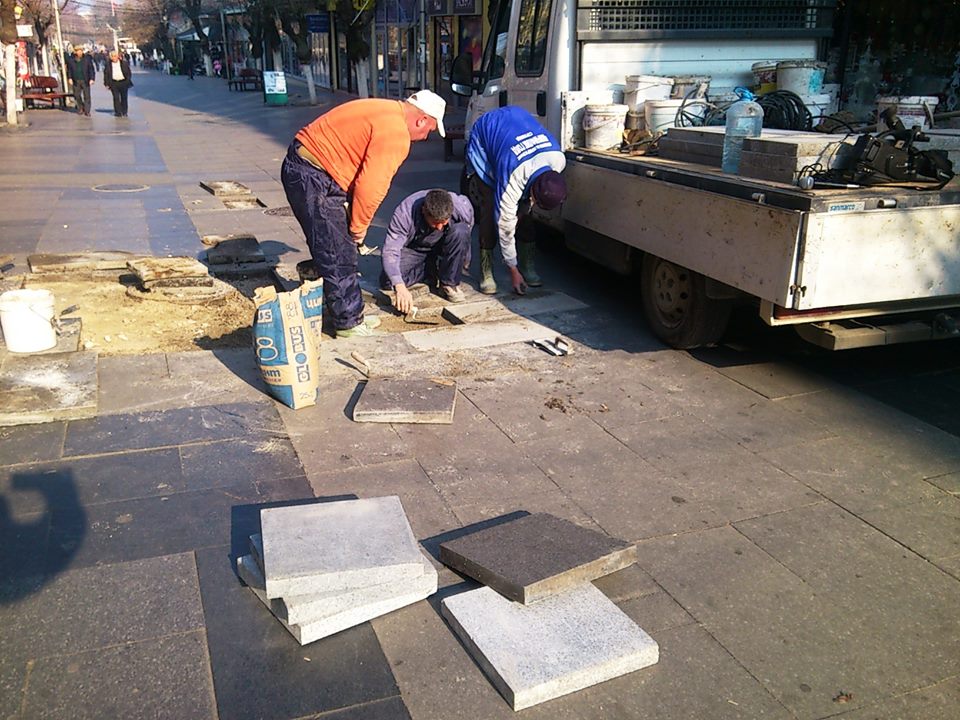 Се санираа оштетените гранитни плочки на улицата „Благој Мучето“
strumica.gov.mk