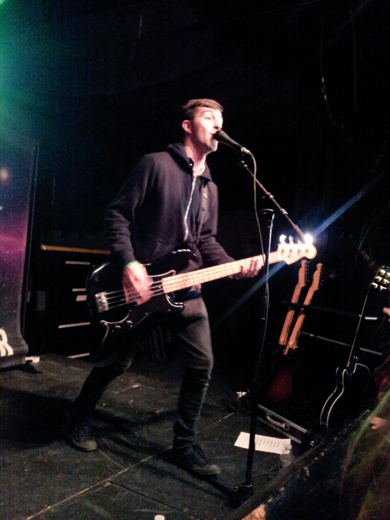 nikkiolas's tweet photo. Killer last show of the #tynotour @AnHonestYear https://t.co/Rwa2qDnH8K