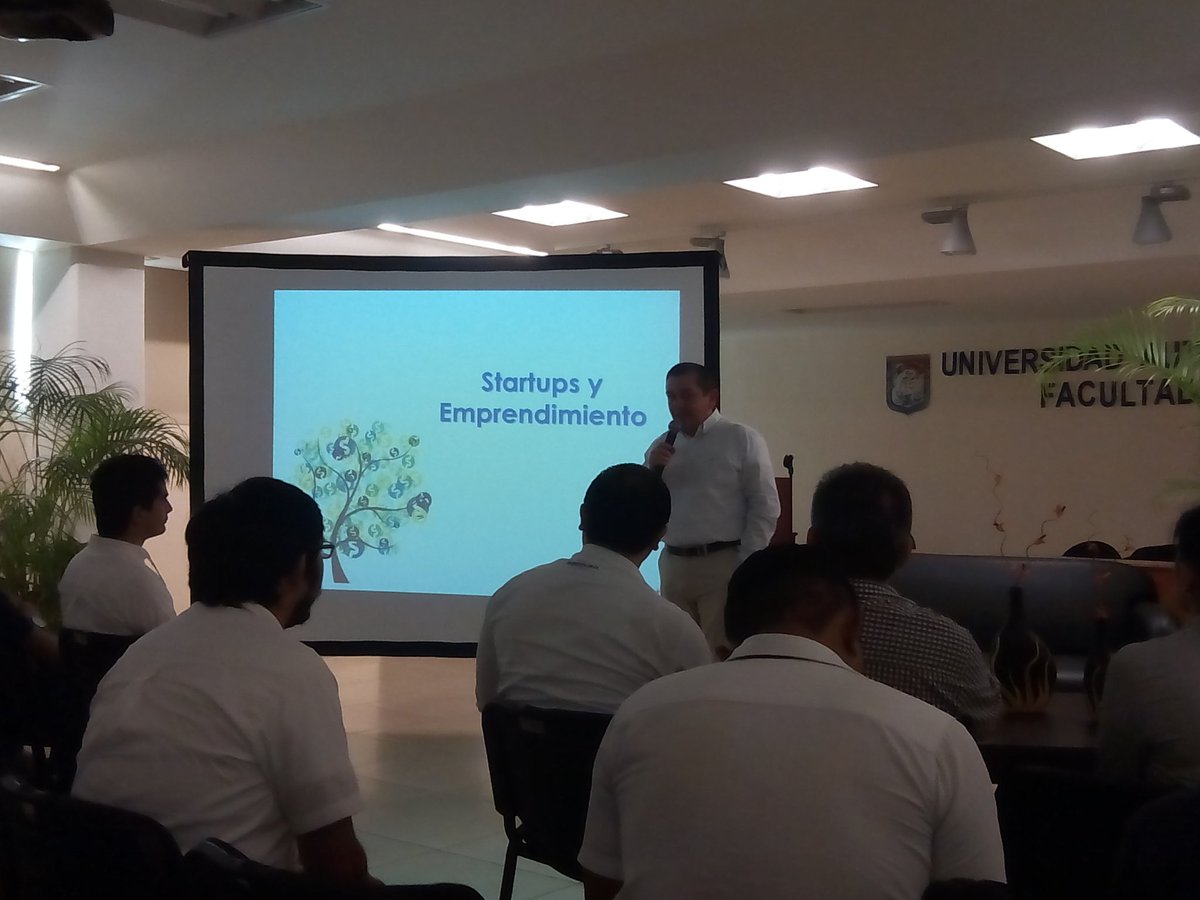 Gaby_Aldanan's tweet photo. En estos momentos @fdi_uac TECHBUILDERS @UACam_Avanza @UACamRector emprende https://t.co/dr493jaka3