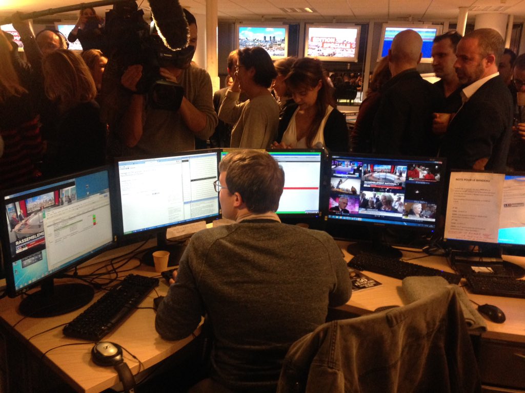 <a href="/LCI/">LCI</a> passe en gratuit. <a href="/FlavianCharuel/">Flavian Charuel</a> a la lourde responsabilité de mettre la nouvelle au bandeau.