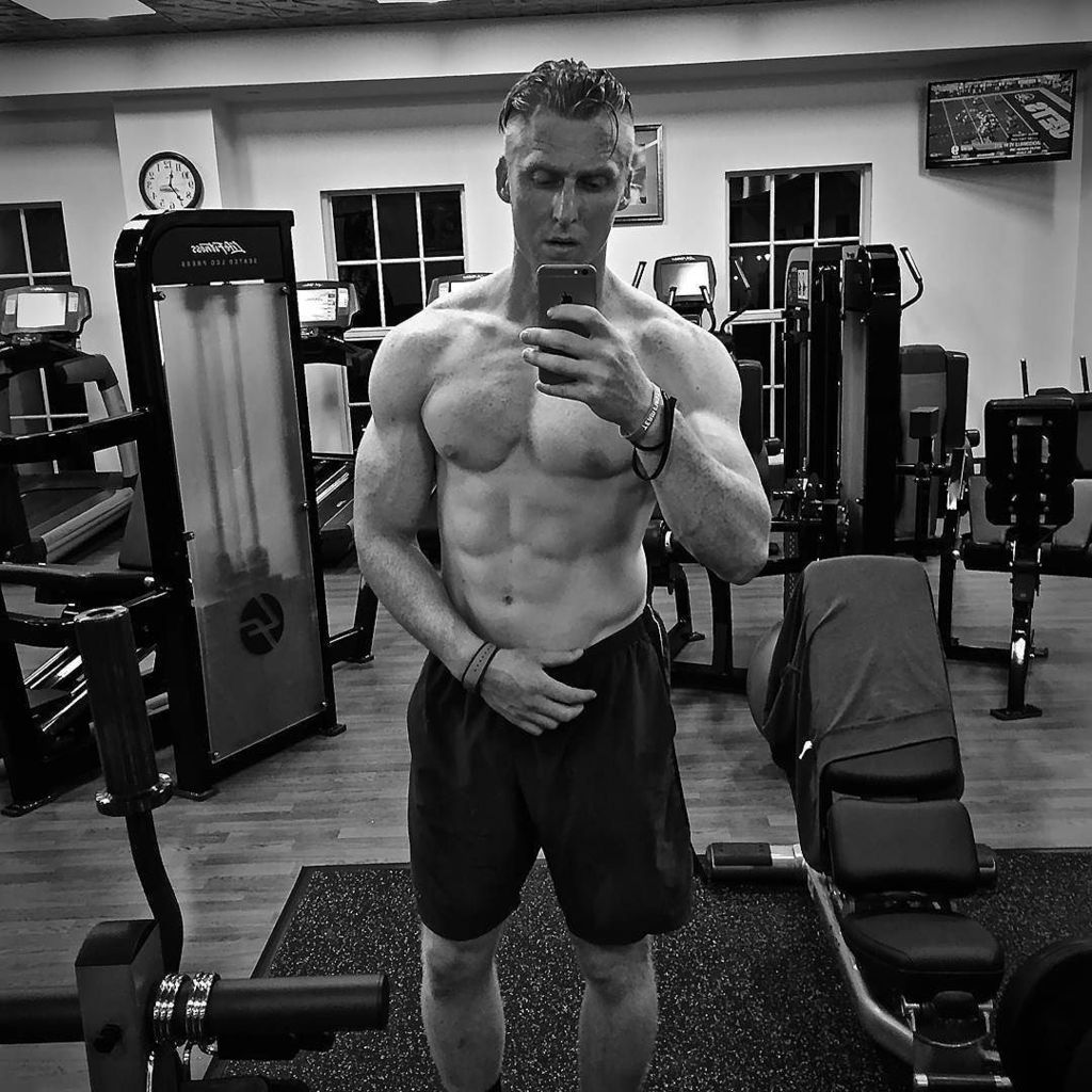 gymselfiedotcom's tweet photo. Spencer Moeller @moellerfitness from Bradenton #gymselfie #gymmotivation #fitfam https://t.co/WGP6IX2C5j