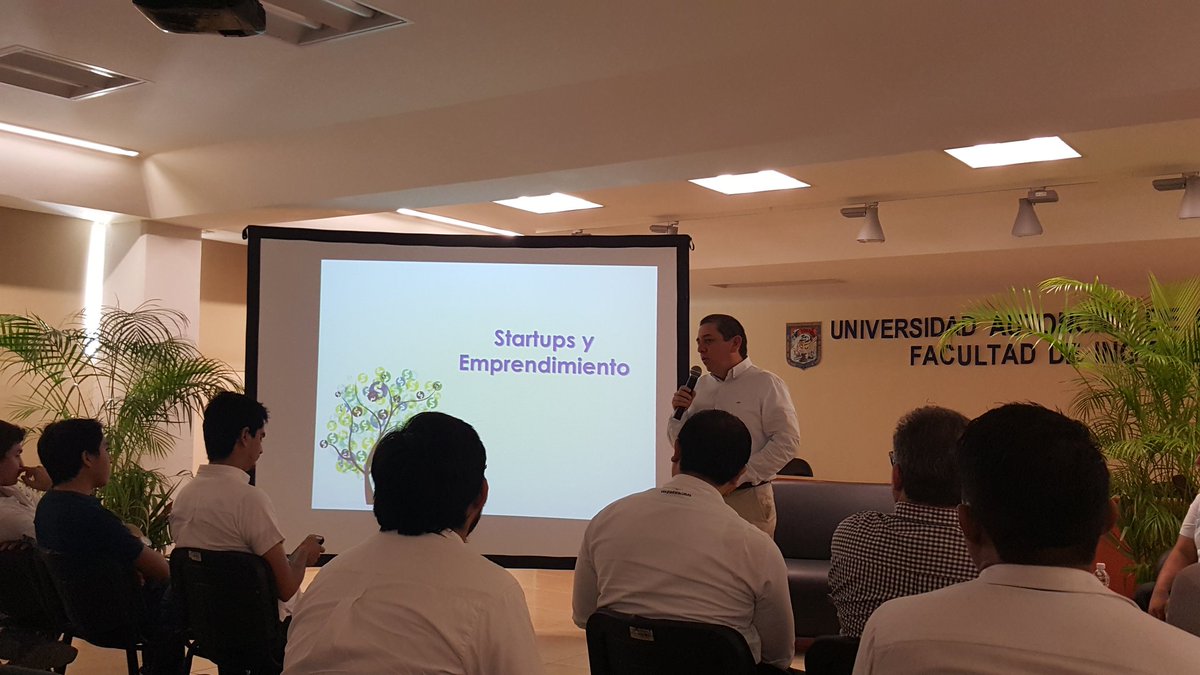 Jagutier3's tweet photo. @UACamRector @fdi_uac @InfoUacam "Evento TechBuilder" en la Facultad de Ingeniería UAC. Campus V. https://t.co/ZctIAH5eGZ