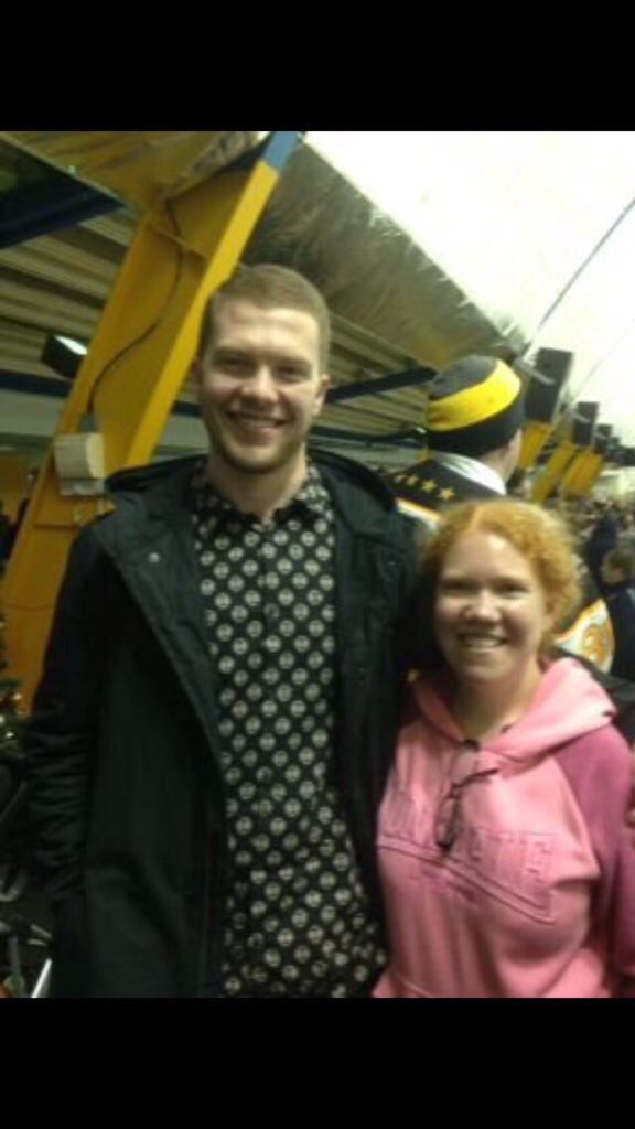 Whilst out injured Ross brearsy used the time to find his doppelgänger #youguysbrothers