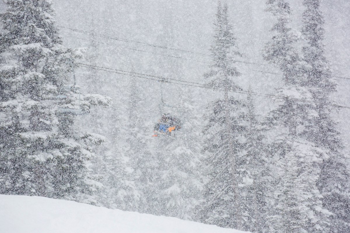 WhistlerBlckcmb's tweet photo. Excited to join the 2nd #BCSkiChat w/ @HelloBC &amp; @IAmASnowSeeker, today at noon: https://t.co/Z72ki8f5Gw https://t.co/Jdh0Yt3ctF