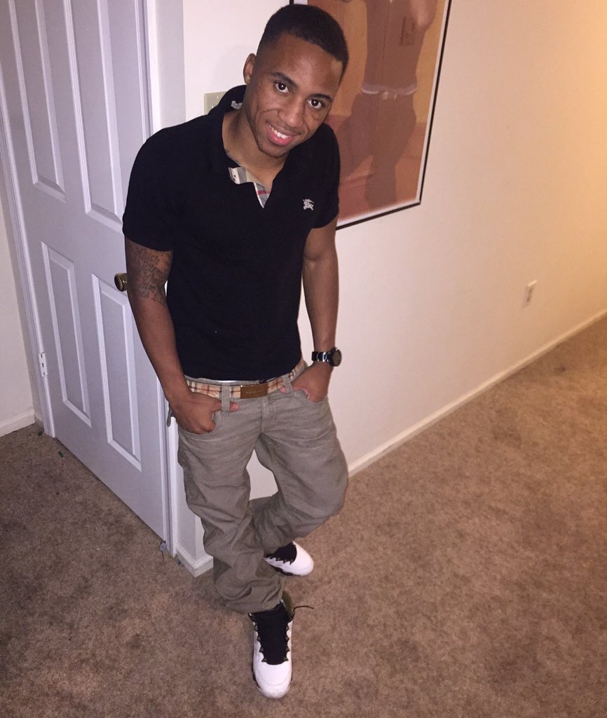 TheDonTonio's tweet photo. Follow my new twitter @ToniooDBrown https://t.co/41CiqOZqZr